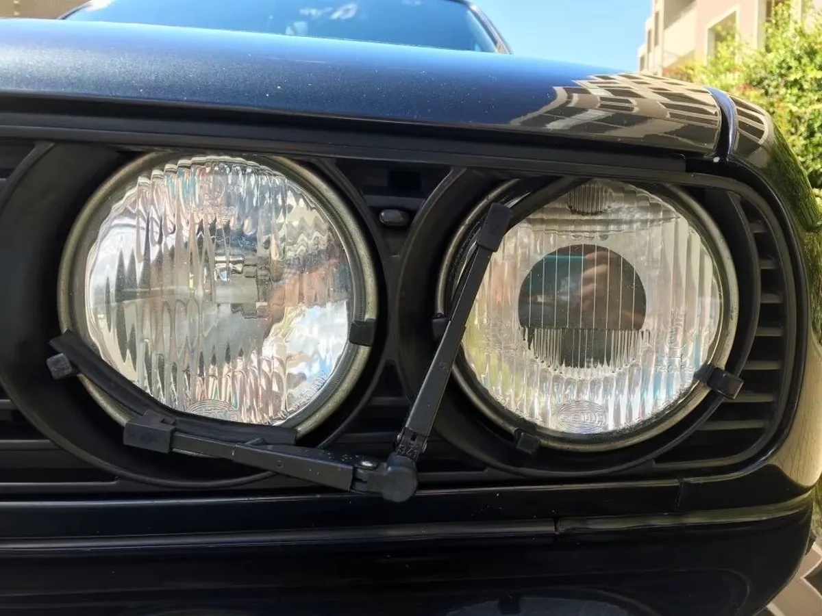 Bmw-M3-1988-Black-Cream-14