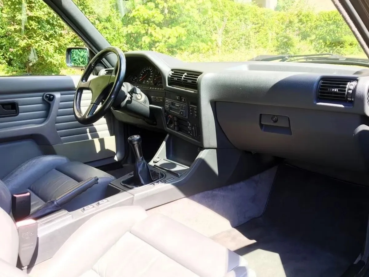 Bmw-M3-1988-Black-Cream-15