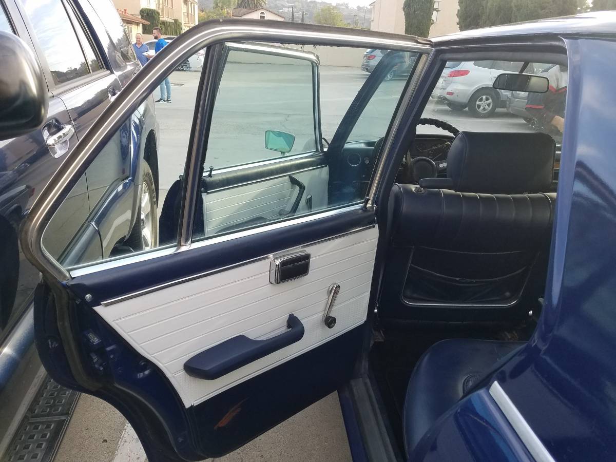 Bmw-bavaria-1972-blue-11