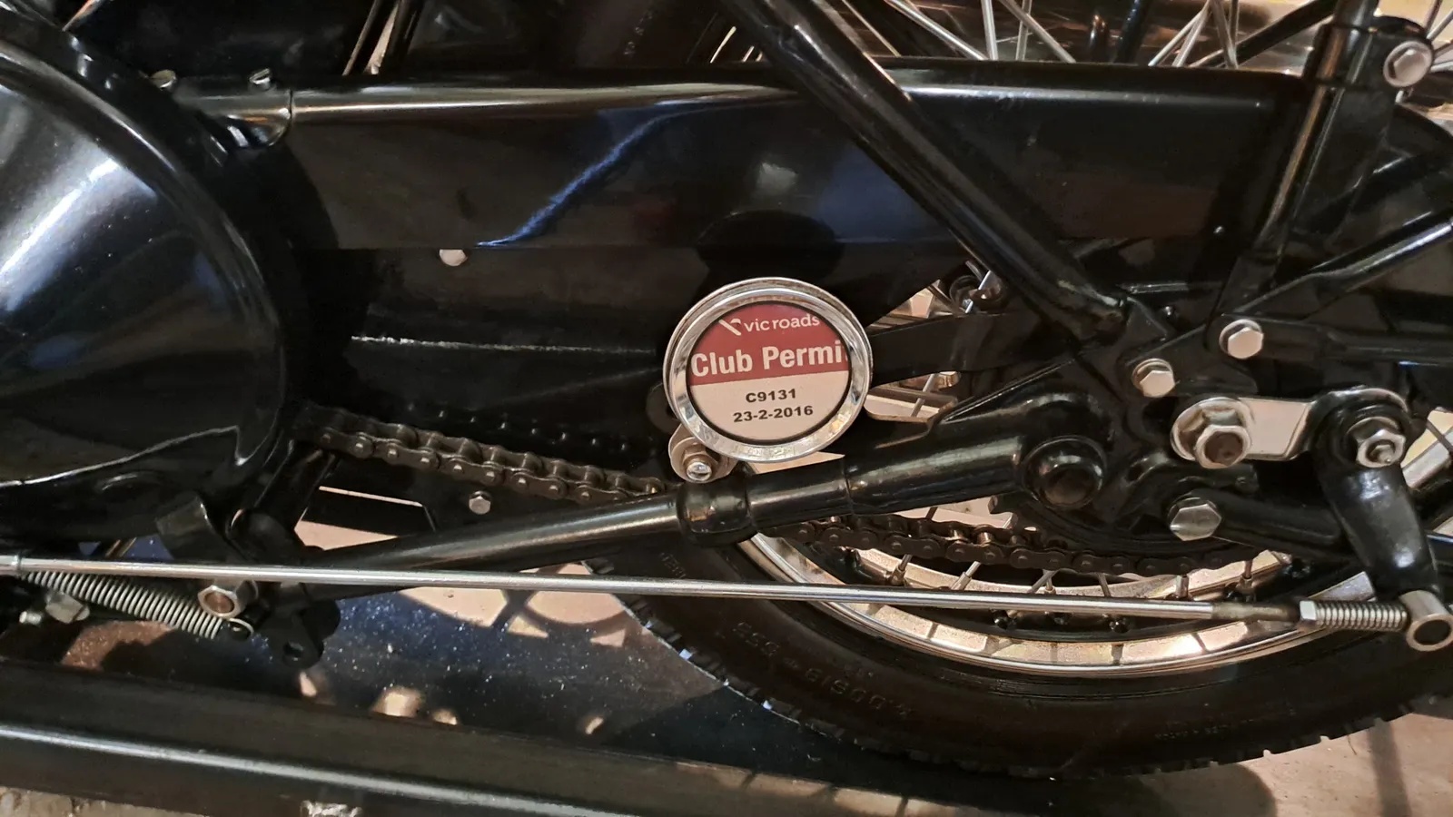 Bsa-All-models-1936-Red-Black-14