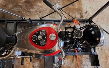 Bsa-All-models-1936-Red-Black-18