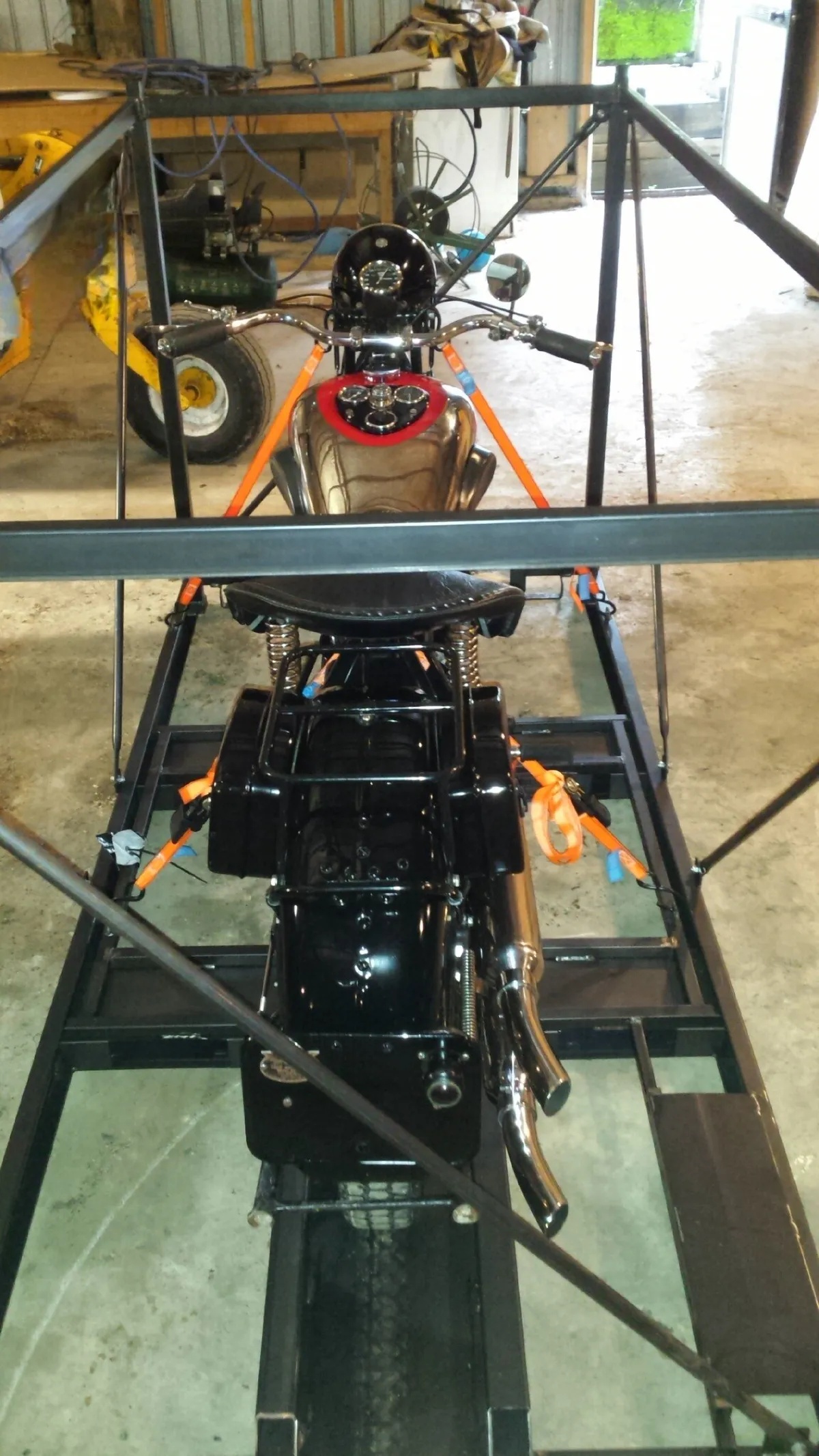 Bsa-All-models-1936-Red-Black-19