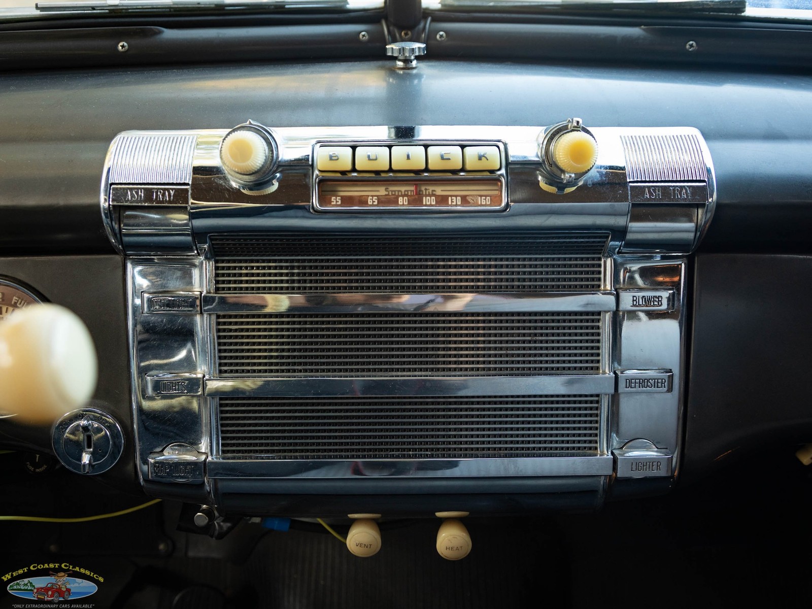 Buick-248-CID-8-cyl-Super-4-Door-Sedan-1947-4-Door-Sedan-36