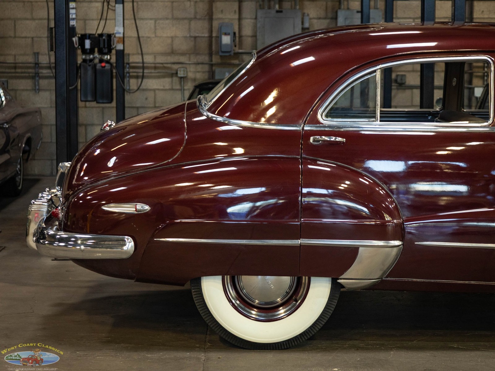 Buick-248-CID-8-cyl-Super-4-Door-Sedan-1947-4-Door-Sedan-4