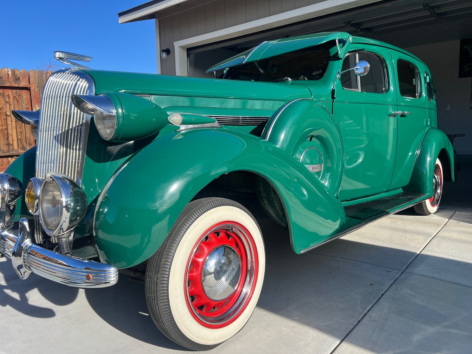 Buick-4-door-seda-1936-Sedan-19