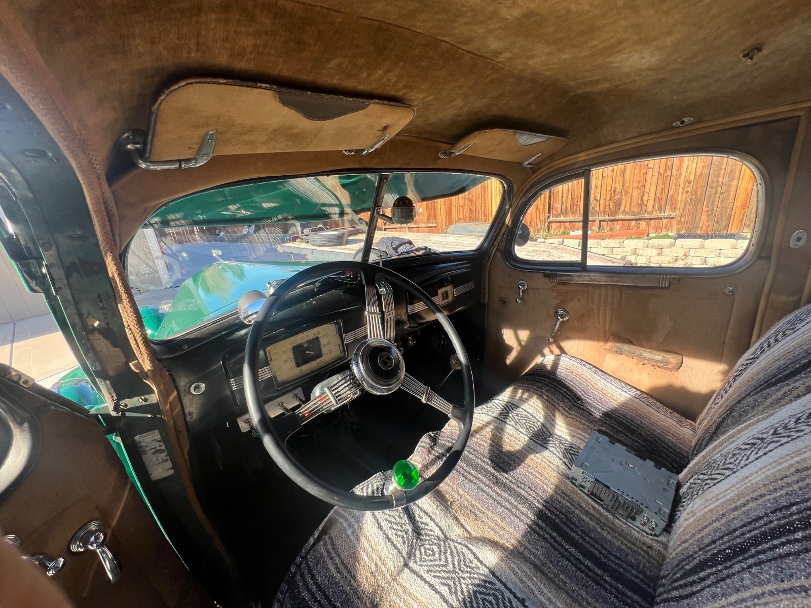 Buick-4-door-seda-1936-Sedan-20