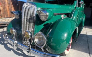 Buick-4-door-seda-1936-Sedan-24