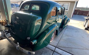 Buick-4-door-seda-1936-Sedan-6