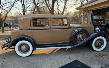 Buick-91-1932-Tan-Body-Brown-Fenders-Tan-1
