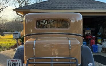 Buick-91-1932-Tan-Body-Brown-Fenders-Tan