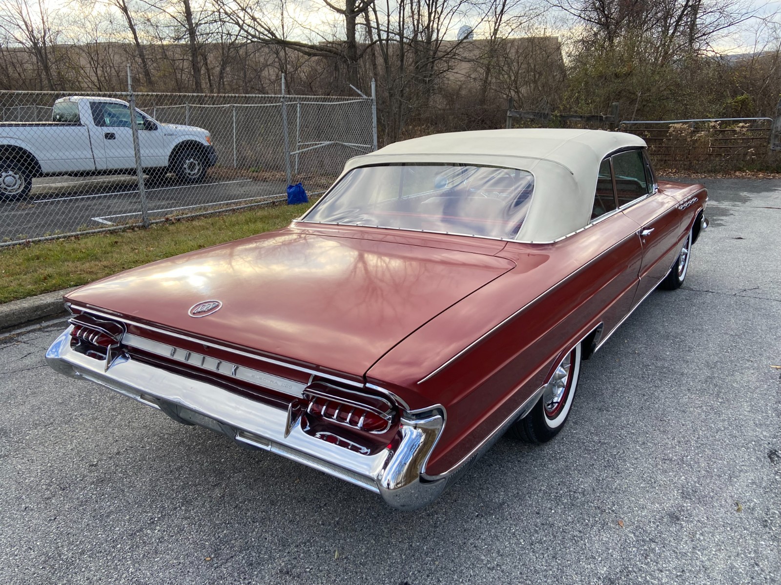Buick-Electra-1961-Convertible-8