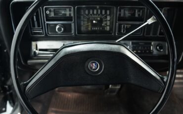 Buick-Electra-1969-Coupe-33