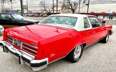 Buick-Electra-1977-Deluxe-5