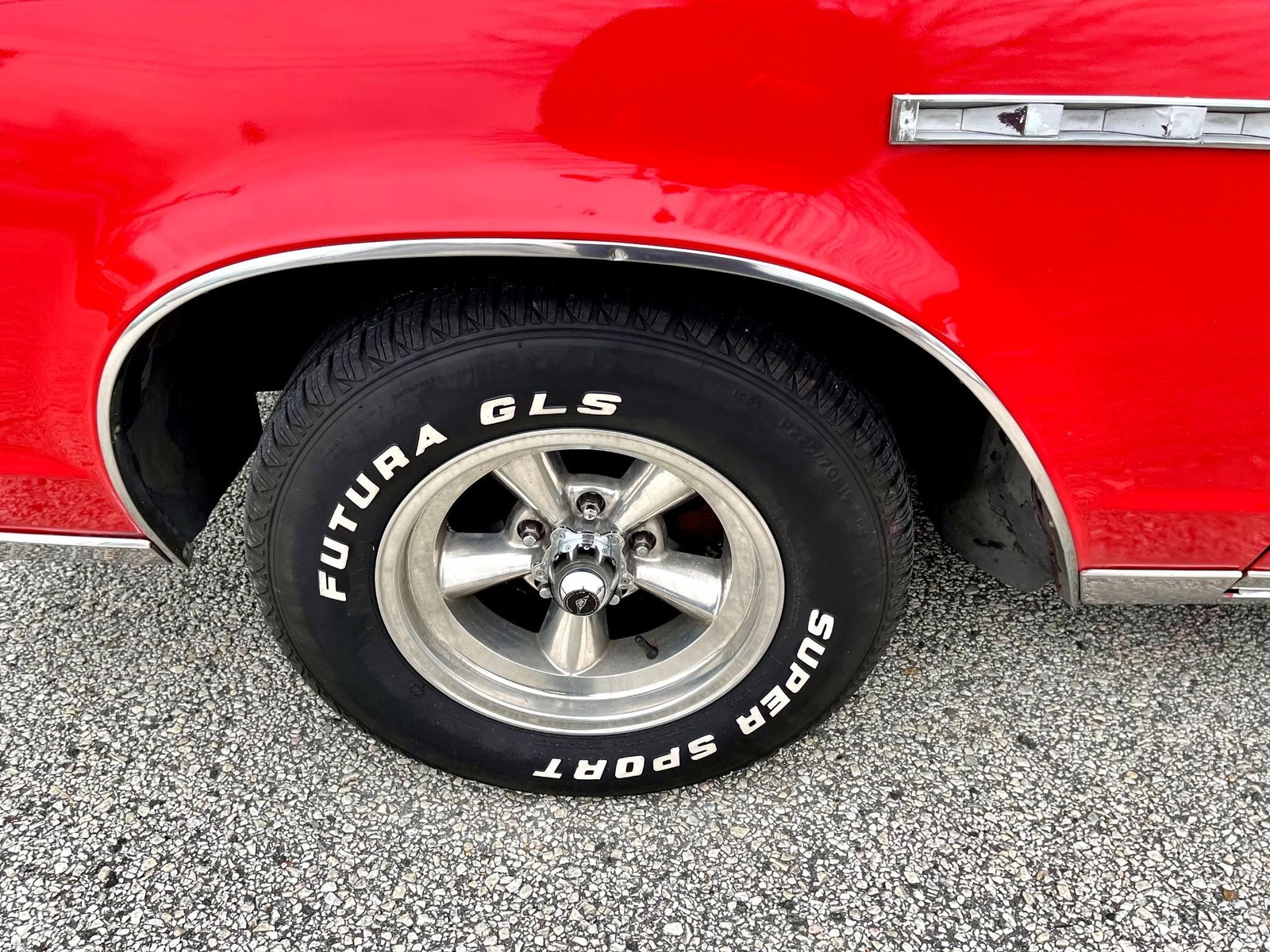 Buick-Electra-1977-Deluxe-9