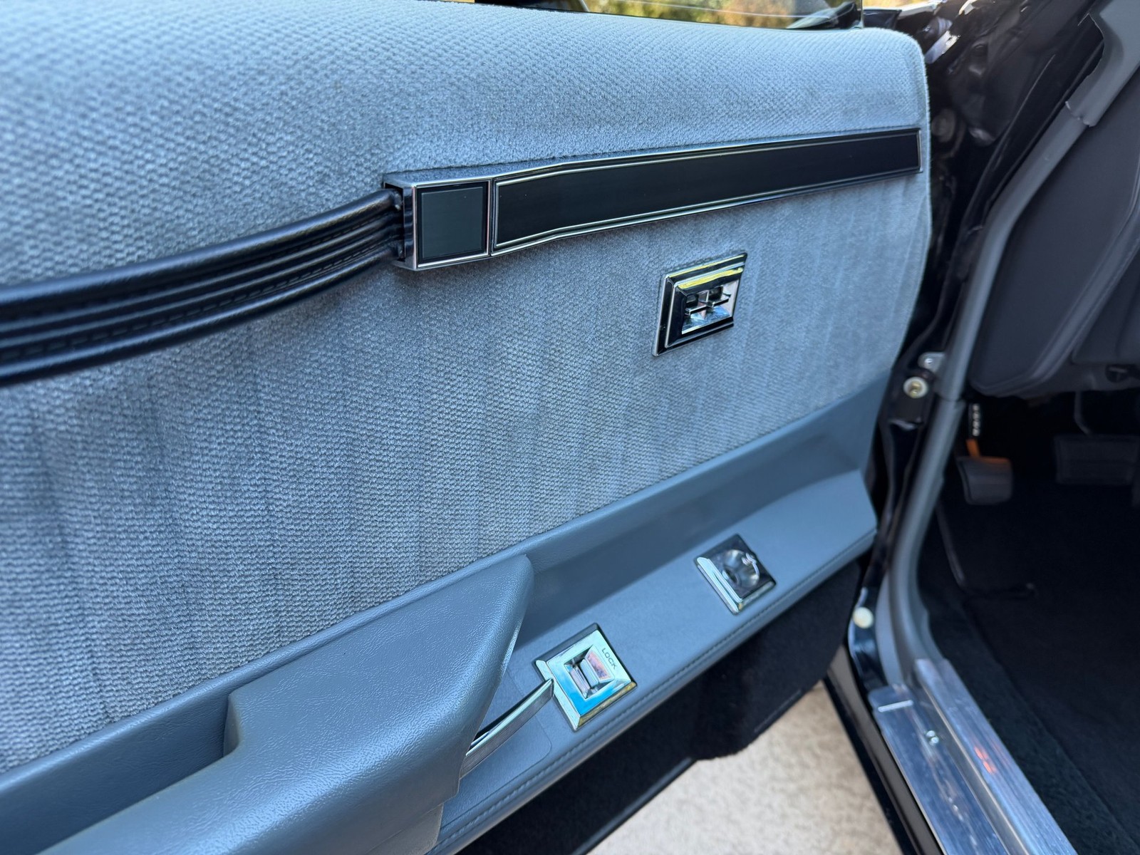 Buick-Grand-National-1986-Coupe-17