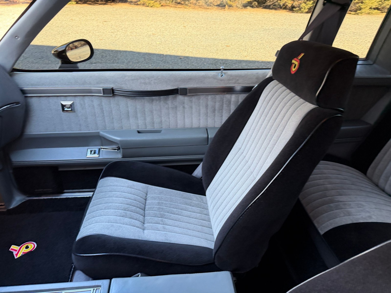 Buick-Grand-National-1986-Coupe-23