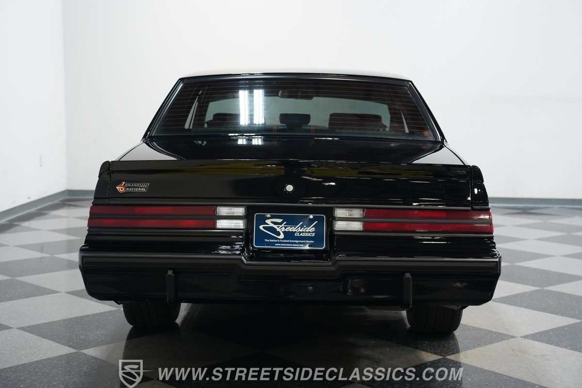 Buick-Grand-National-1987-Coupe-10