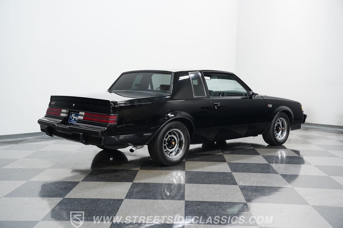 Buick-Grand-National-1987-Coupe-12