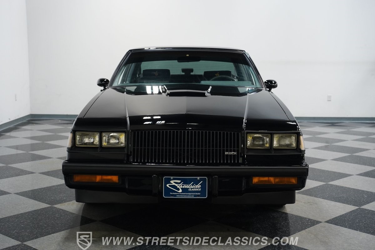 Buick-Grand-National-1987-Coupe-17