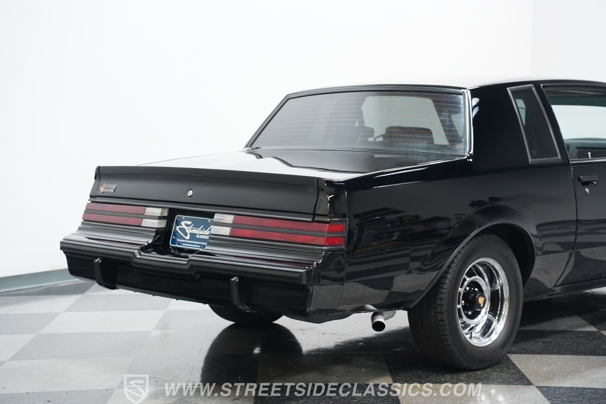 Buick-Grand-National-1987-Coupe-25