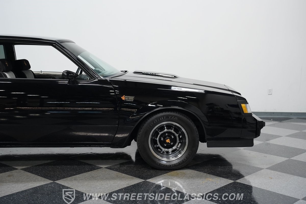 Buick-Grand-National-1987-Coupe-29