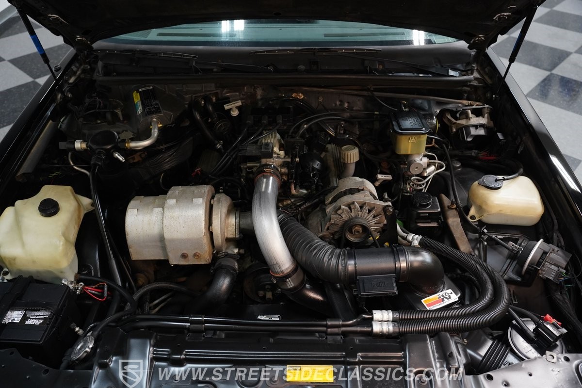 Buick-Grand-National-1987-Coupe-3