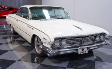 Buick-Invicta-1961-Hardtop-13