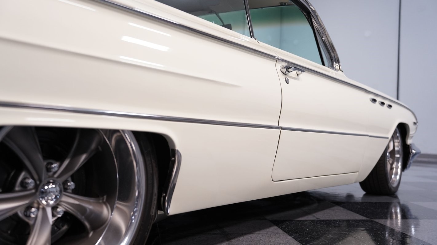 Buick-Invicta-1961-Hardtop-21