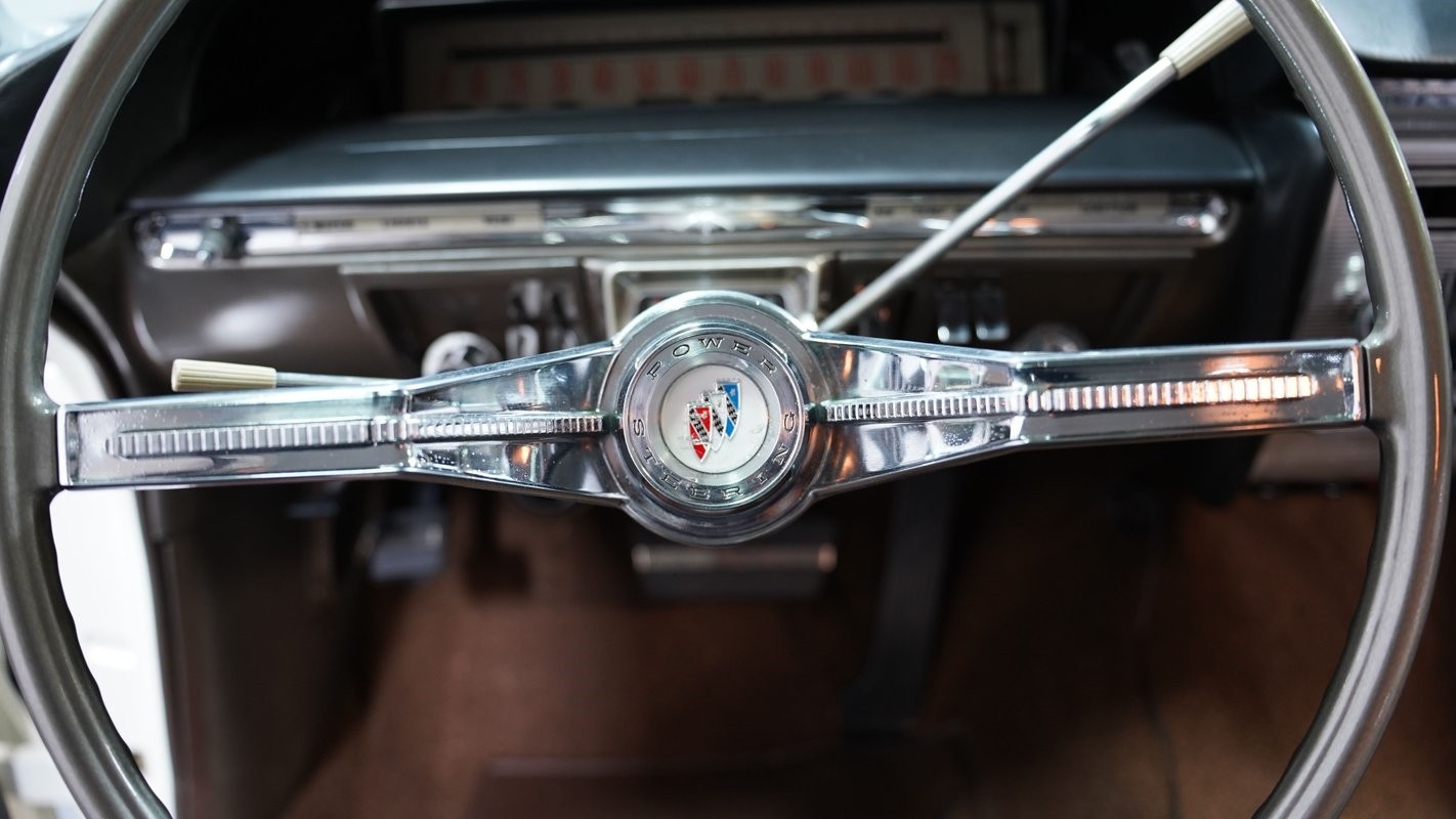 Buick-Invicta-1961-Hardtop-29