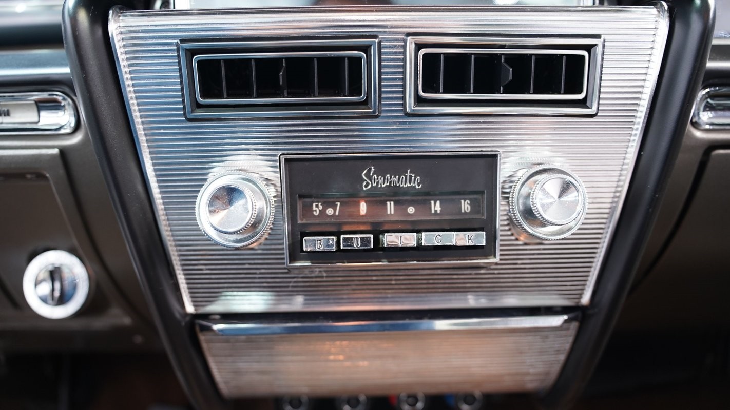 Buick-Invicta-1961-Hardtop-32