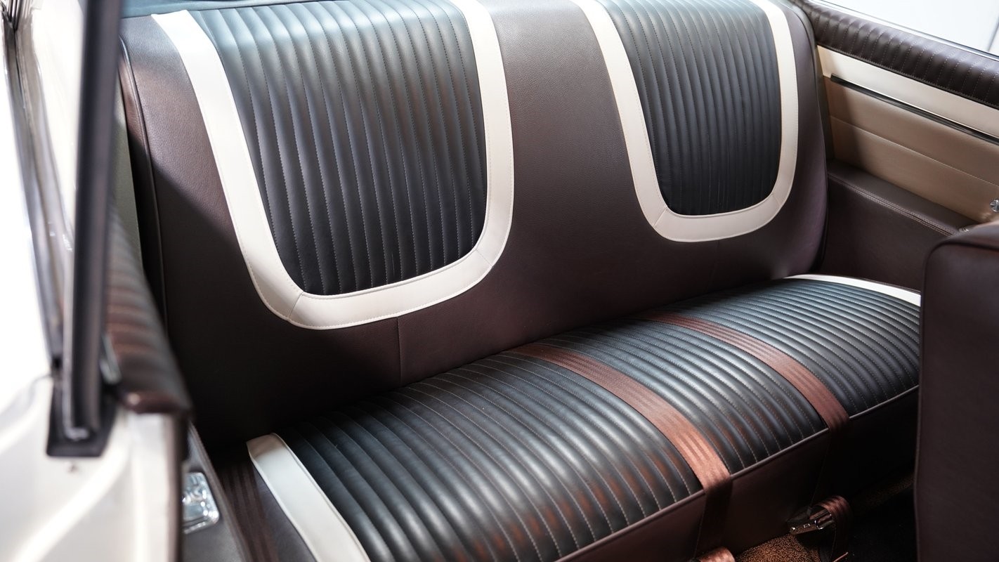 Buick-Invicta-1961-Hardtop-35