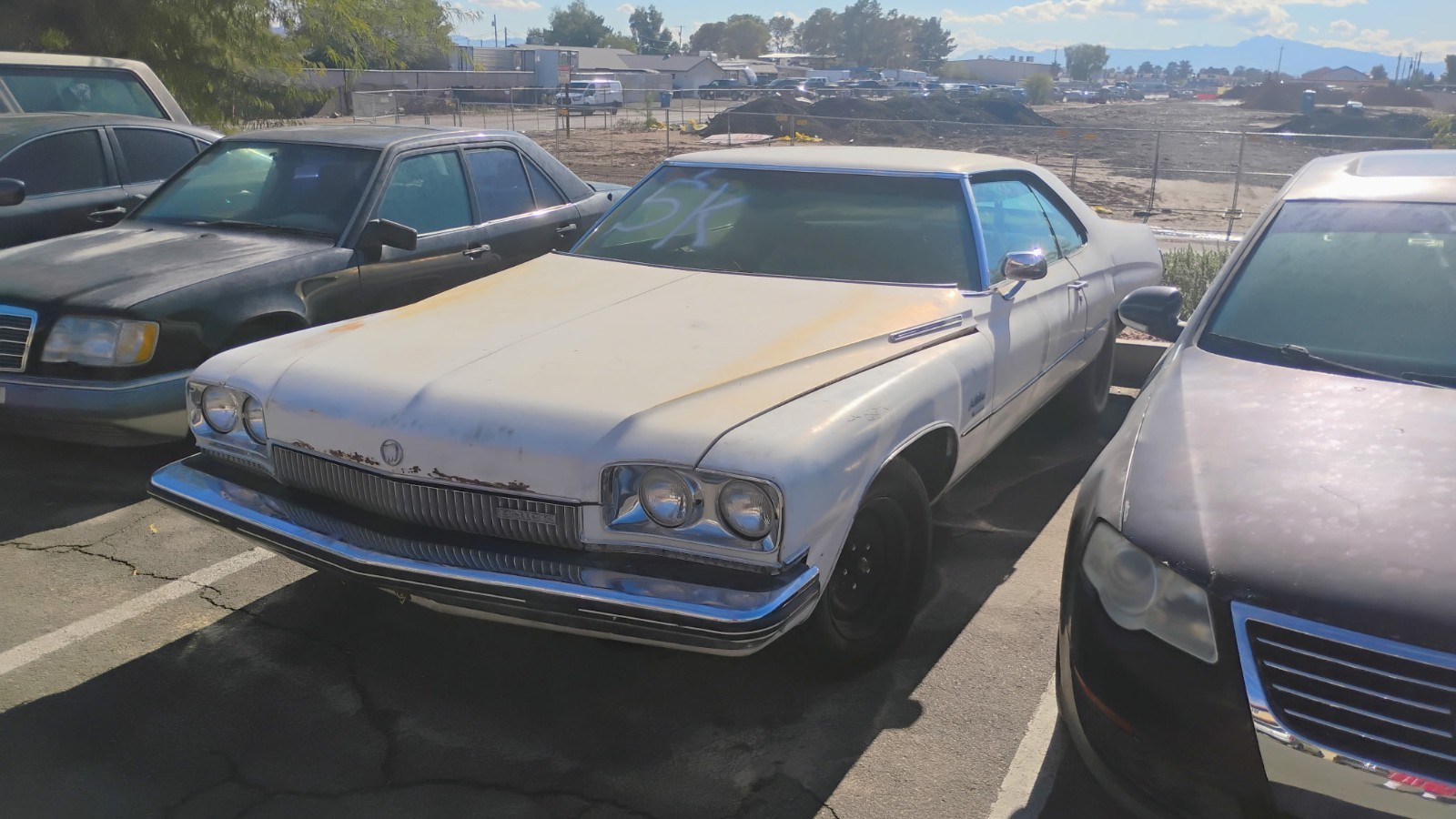 Buick-LeSabre-1973-Coupe-3