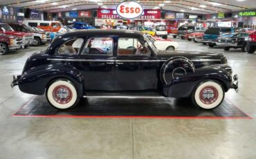Buick-Other-1940-Dark-Blue-Tan-18