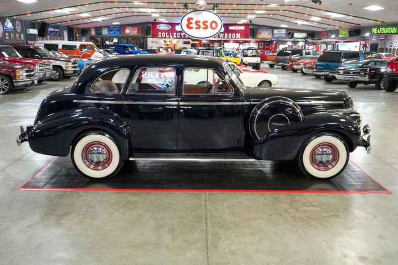 Buick-Other-1940-Dark-Blue-Tan-18