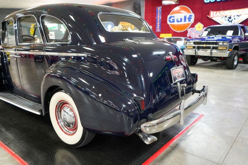 Buick-Other-1940-Dark-Blue-Tan-30