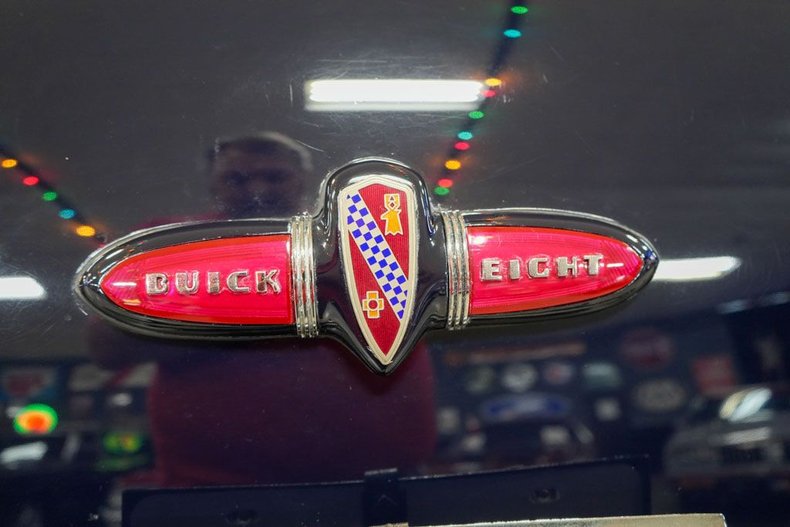 Buick-Other-1940-Dark-Blue-Tan-34