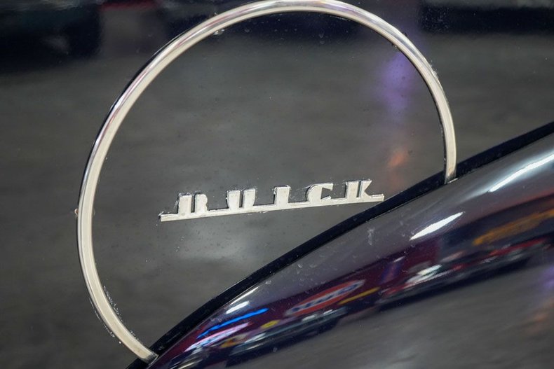 Buick-Other-1940-Dark-Blue-Tan-35