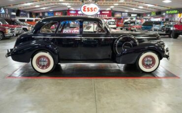 Buick-Other-1940-Dark-Blue-Tan