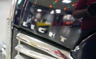 Buick-Other-1940-Dark-Blue-Tan-38