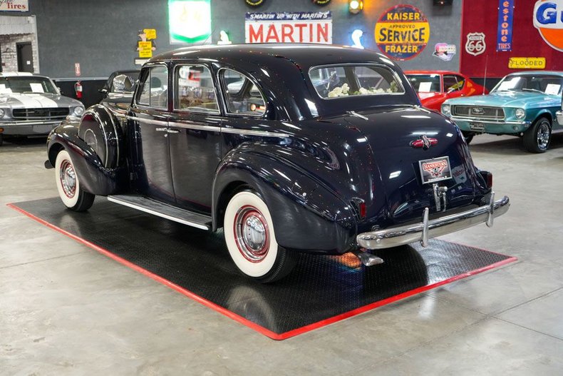Buick-Other-1940-Dark-Blue-Tan-42