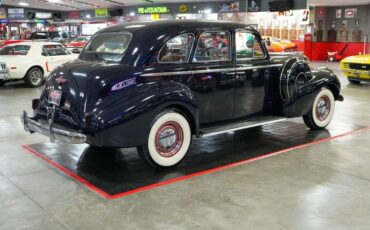 Buick-Other-1940-Dark-Blue-Tan-44
