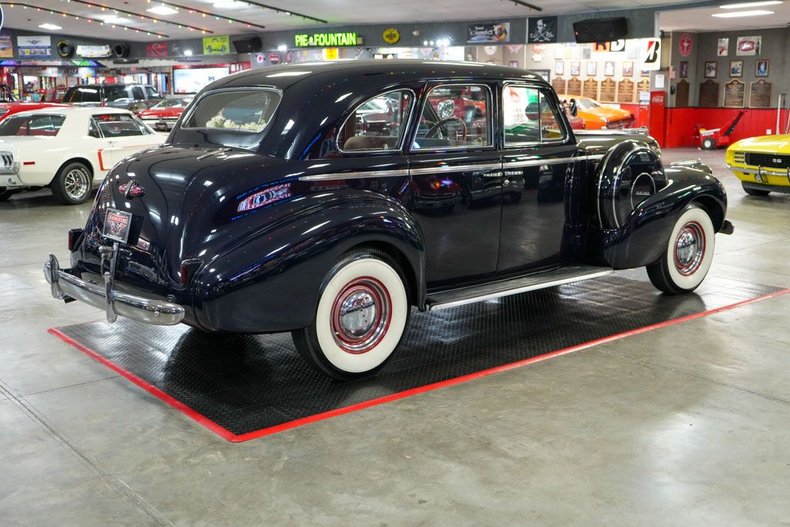 Buick-Other-1940-Dark-Blue-Tan-44