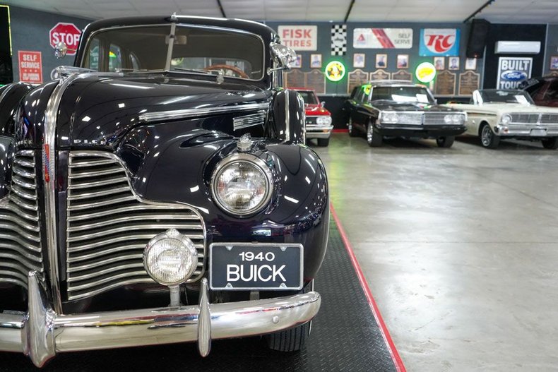 Buick-Other-1940-Dark-Blue-Tan-47