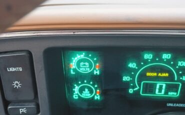 Buick-Reatta-1990-Coupe-10