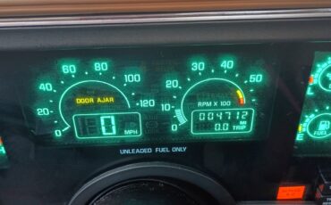 Buick-Reatta-1990-Coupe-13