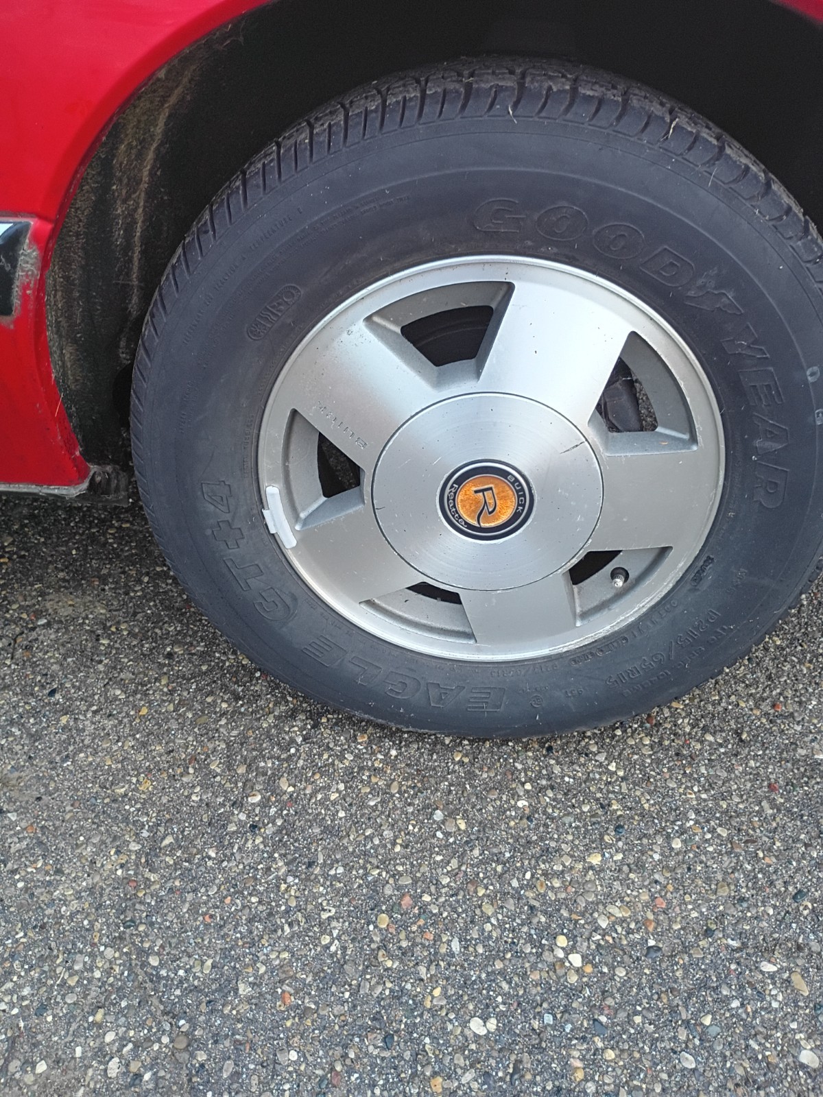 Buick-Reatta-1990-Coupe-8