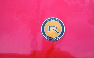 Buick-Reatta-1990-Coupe-9