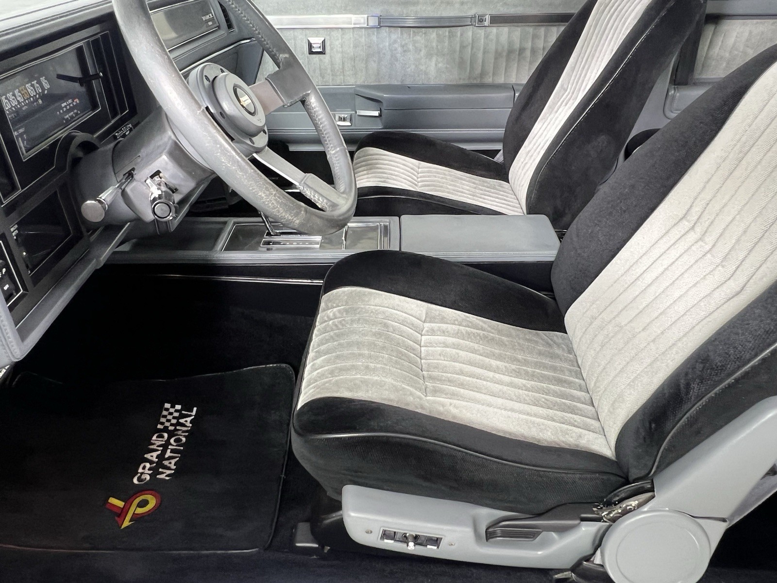 Buick-Regal-1986-Coupe-12