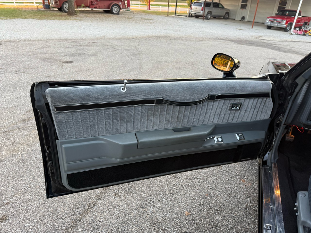 Buick-Regal-1986-Coupe-26