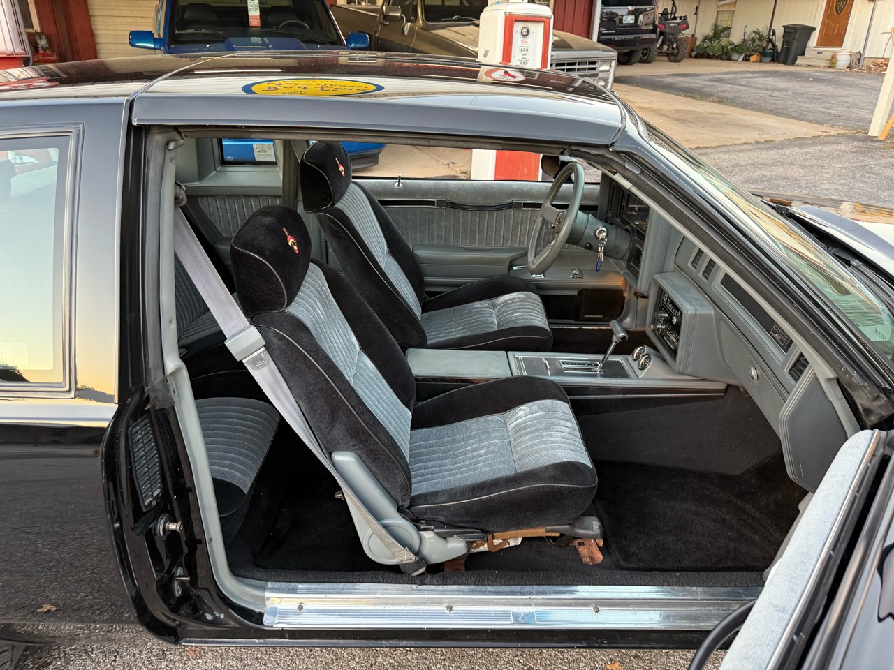 Buick-Regal-1986-Coupe-39